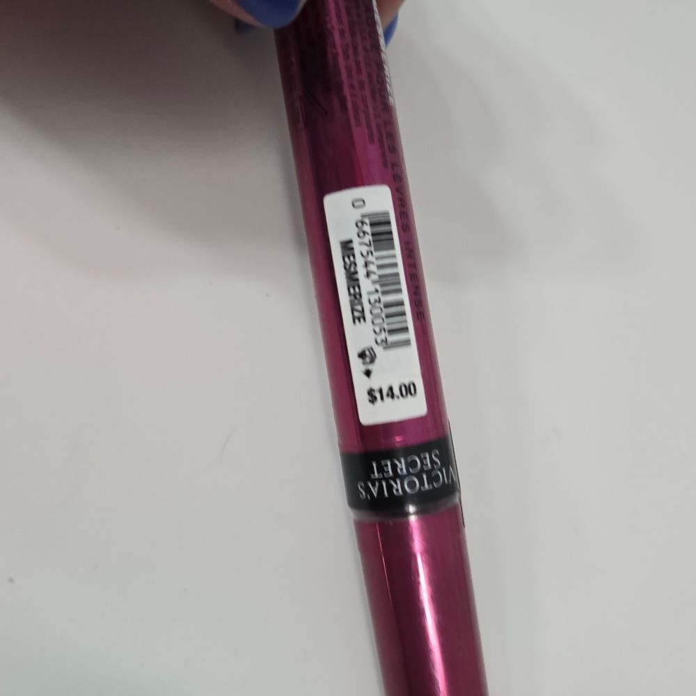 NWT bundle of Victoria's Secret lip gloss - Picture 7 of 10